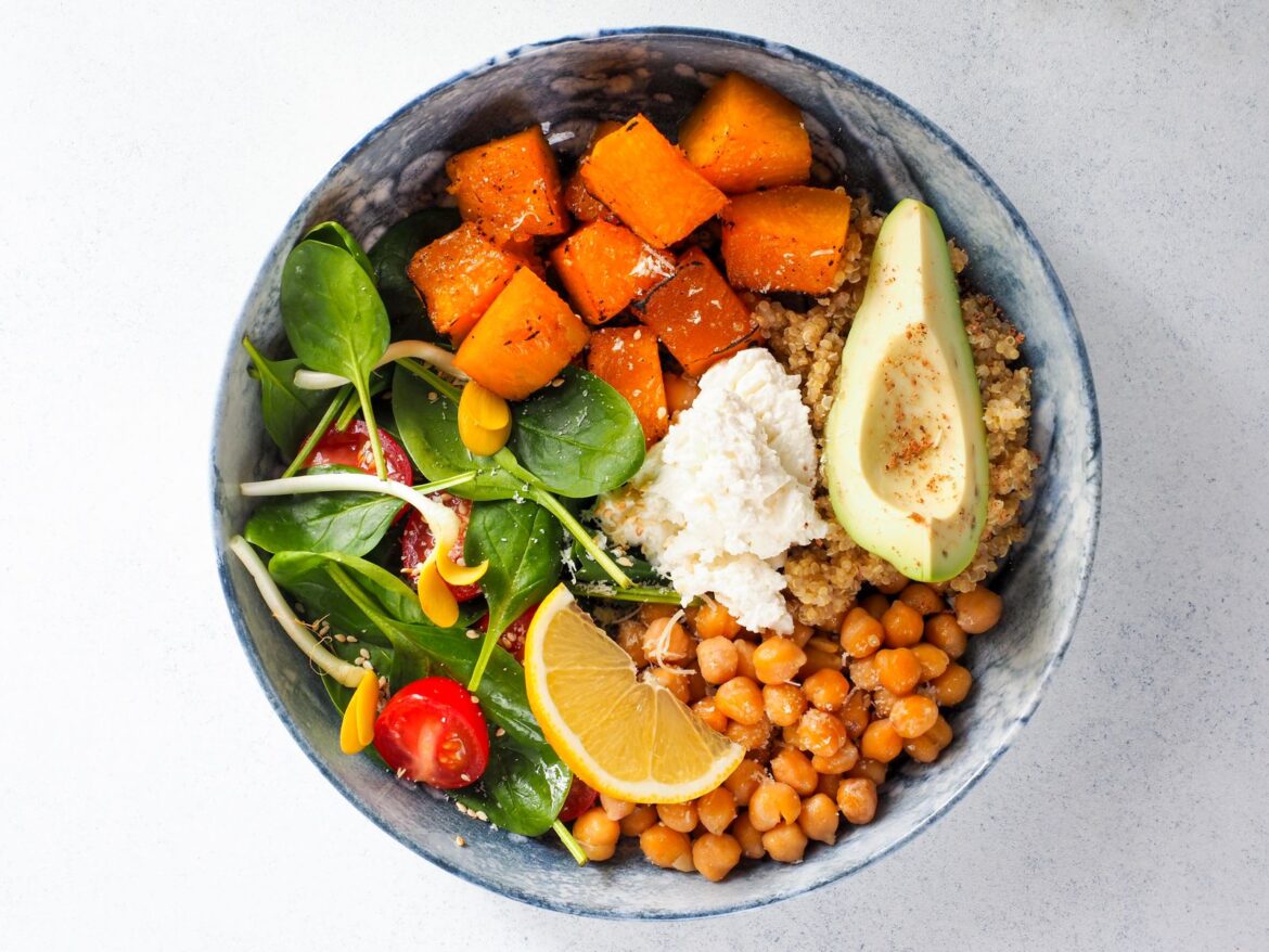 Vegetarian meal plan on GLP-1 with tofu, lentils, Greek yogurt and vegetables